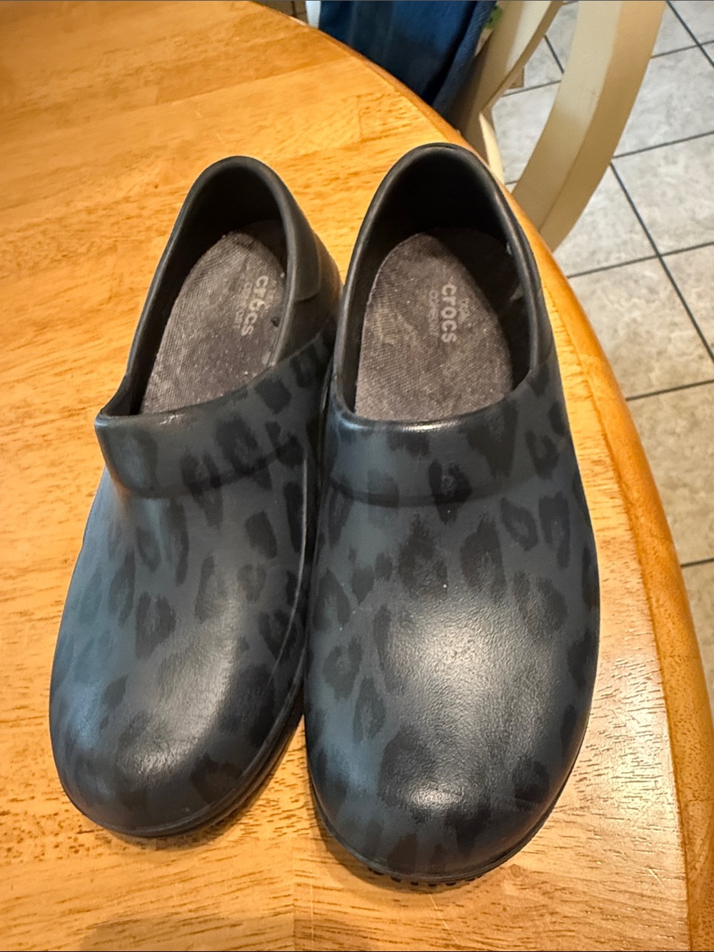 CROCS Women's Black Leopard Print Slip-On Clogs